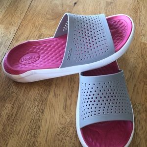 Crocs size 10 slides